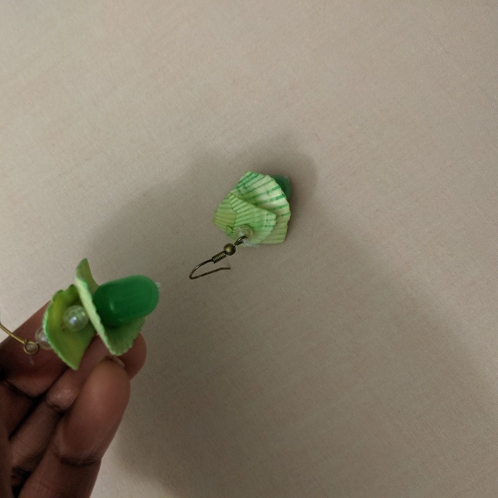 Jewelry - Picture 2 of 4